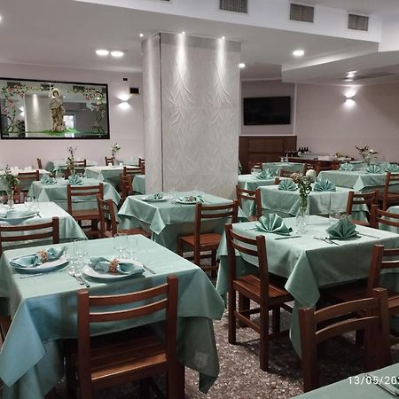 Hotel Ristorante San Giovanni Falerna Exterior photo